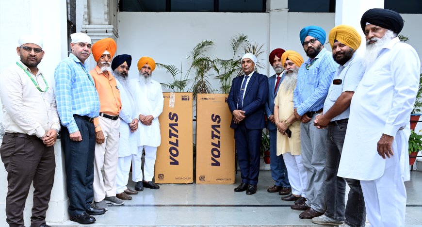 ਪੰਜਾਬ ਐਂਡ ਸਿੰਧ ਬੈਂਕ ਨੇ ਸੰਗਤਾਂ ਦੀ ਸਹੂਲਤ ਲਈ ਸ਼੍ਰੋਮਣੀ ਕਮੇਟੀ ਨੂੰ ਦੋ ਵਾਟਰ ਕੂਲਰ ਸੌਂਪੇ